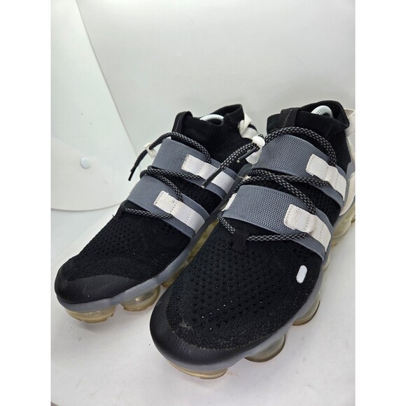 Nike Air Vapormax Flyknit Utility Shoes Mens 8.5 Black Running Athletic Sneakers